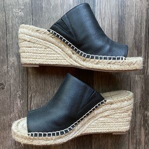 NWOT Sole Society Wedged Sandals